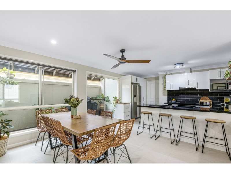 52/2-4 Langport Parade, Mudgeeraba QLD 4213