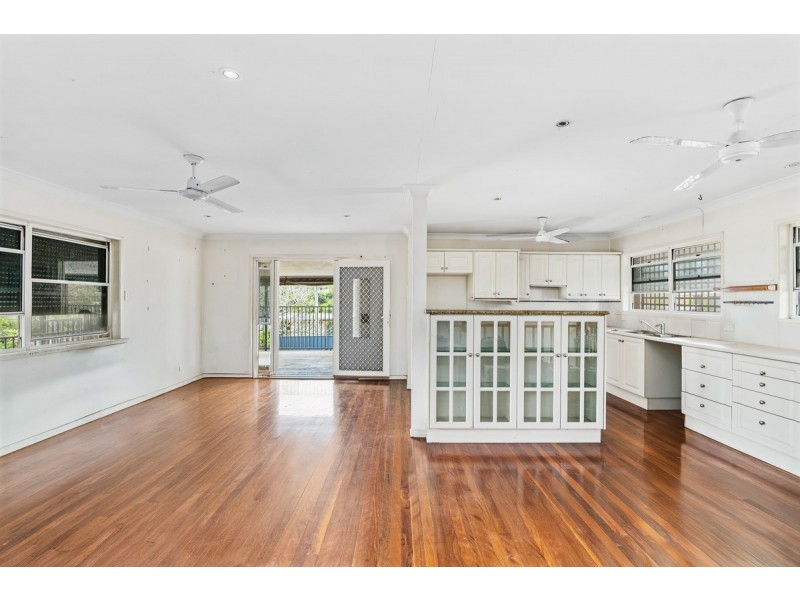 8 Diana Street, Underwood QLD 4119