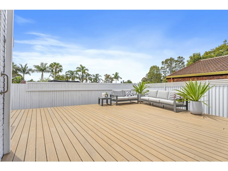 8 Roseville Court, Robina QLD 4226