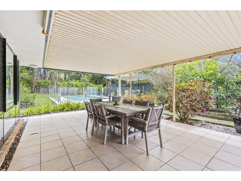 2 Lawnhill Drive, Nerang QLD 4211