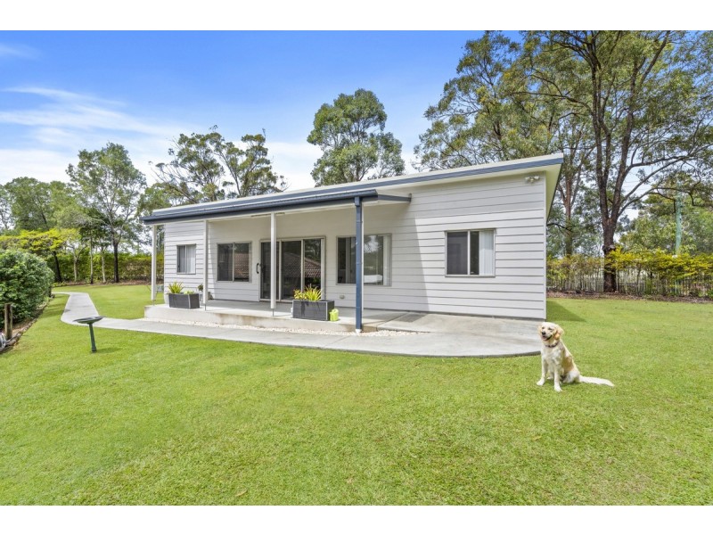 2 Lawnhill Drive, Nerang QLD 4211