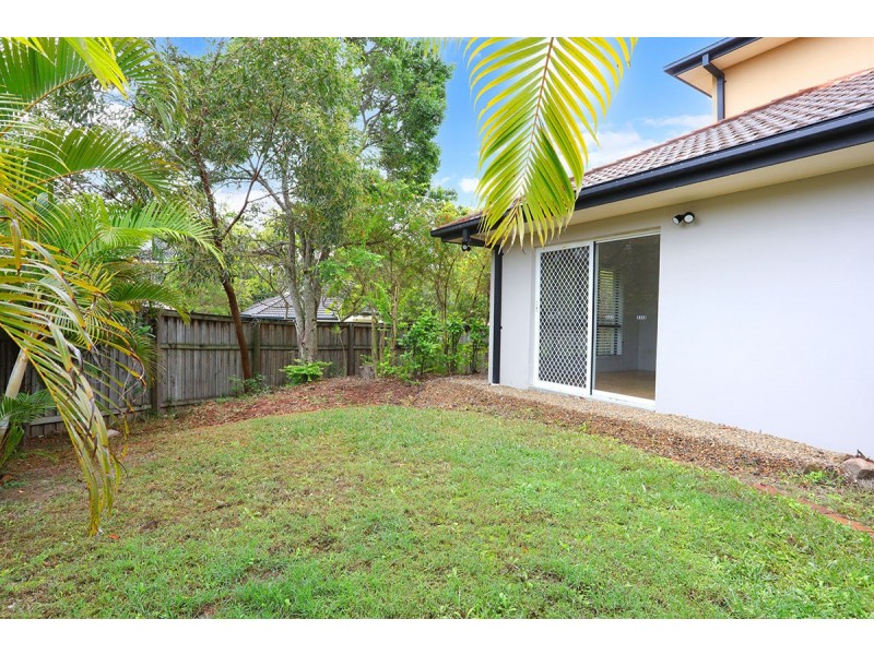 1/24 Ranier Crescent, Varsity Lakes QLD 4227
