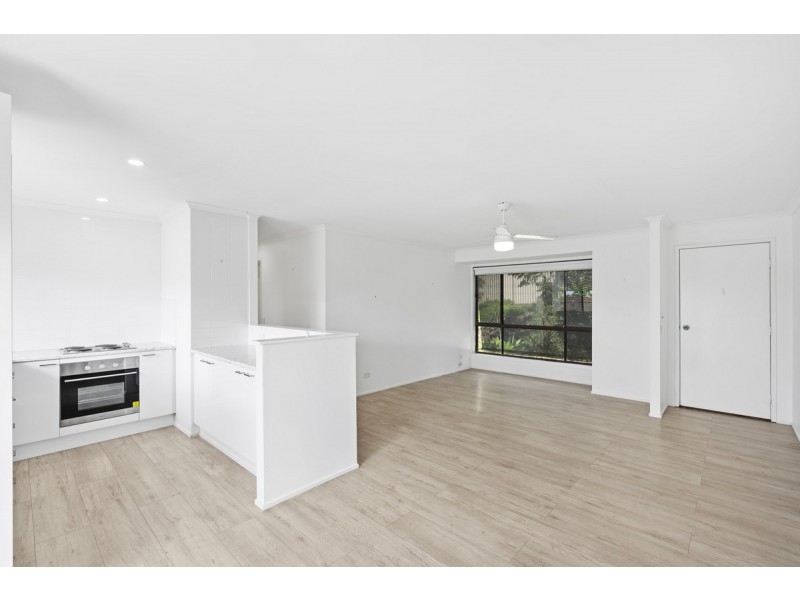 1/37 Alexander Drive, Highland Park QLD 4211