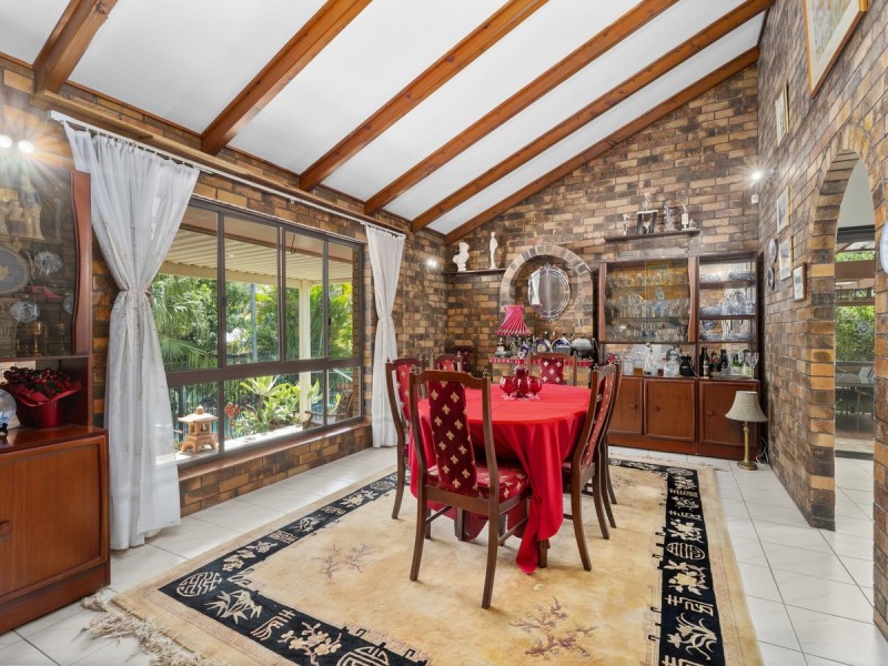 94 Alison Road, Carrara QLD 4211