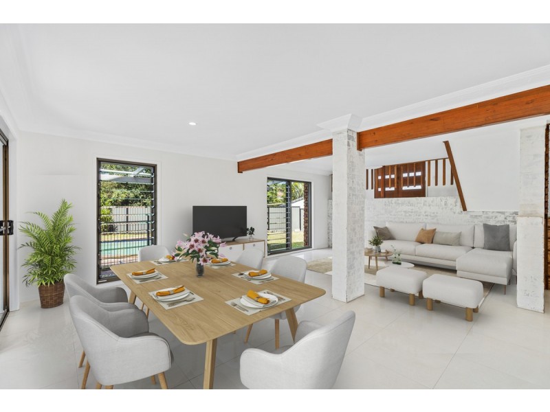 7 Onyx Court, Carrara QLD 4211