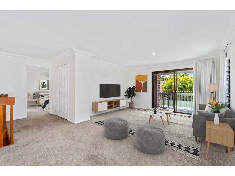 7 Onyx Court, Carrara QLD 4211