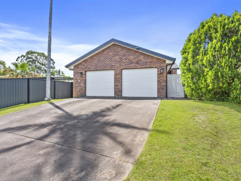 7 Onyx Court, Carrara QLD 4211