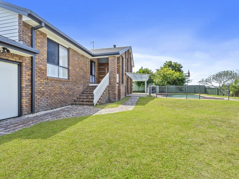 7 Onyx Court, Carrara QLD 4211