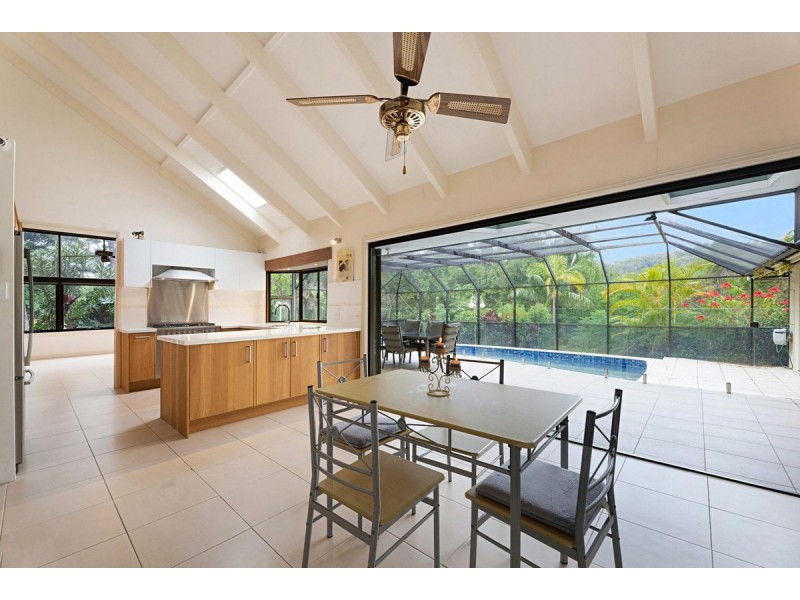 37 Mark Way, Mudgeeraba QLD 4213