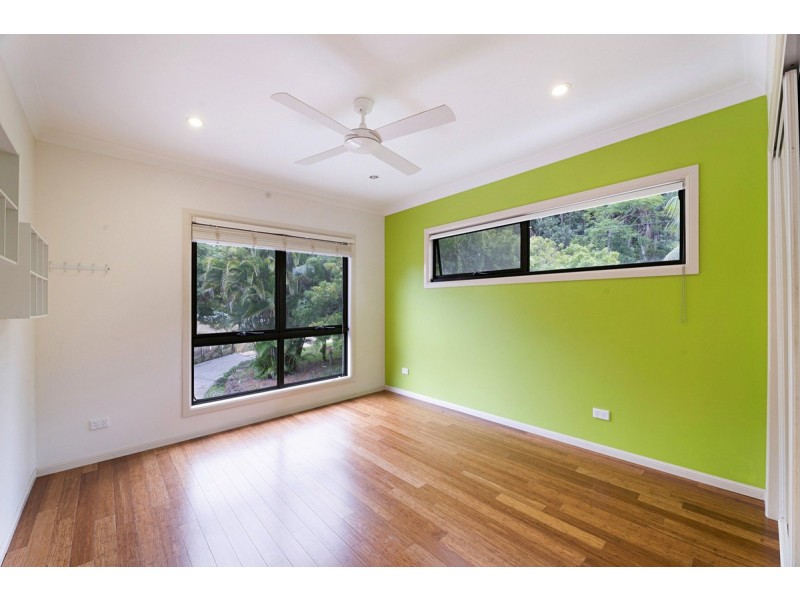 37 Mark Way, Mudgeeraba QLD 4213