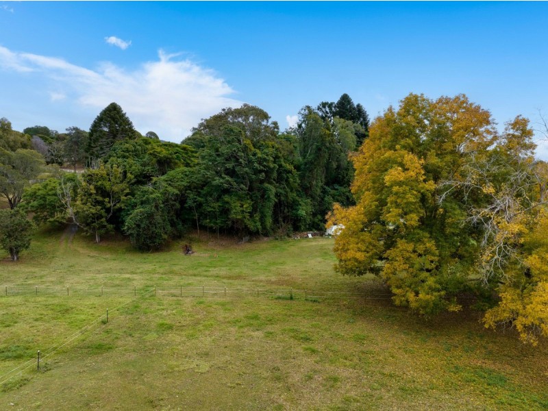 37 Mark Way, Mudgeeraba QLD 4213