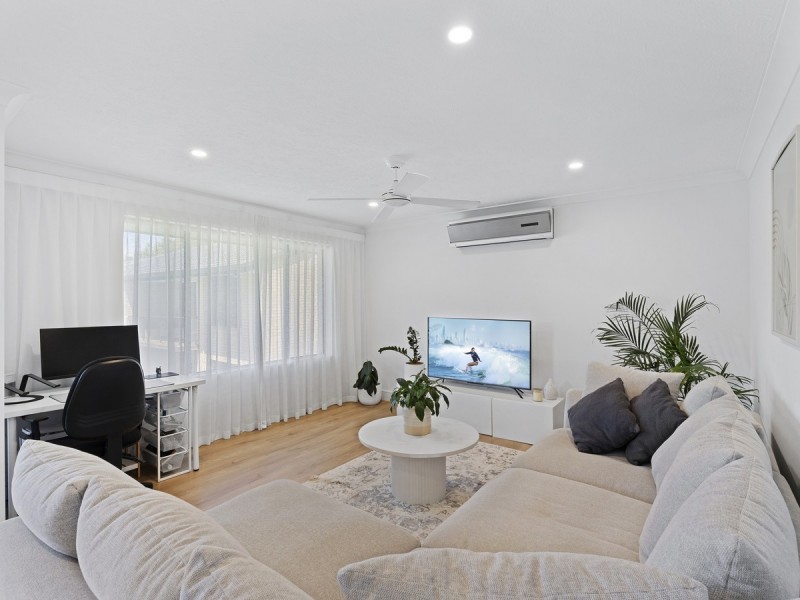 15/53 Duet Drive, Mermaid Waters QLD 4218