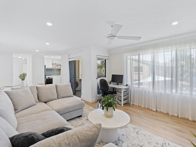 15/53 Duet Drive, Mermaid Waters QLD 4218