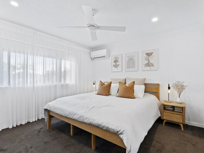 15/53 Duet Drive, Mermaid Waters QLD 4218