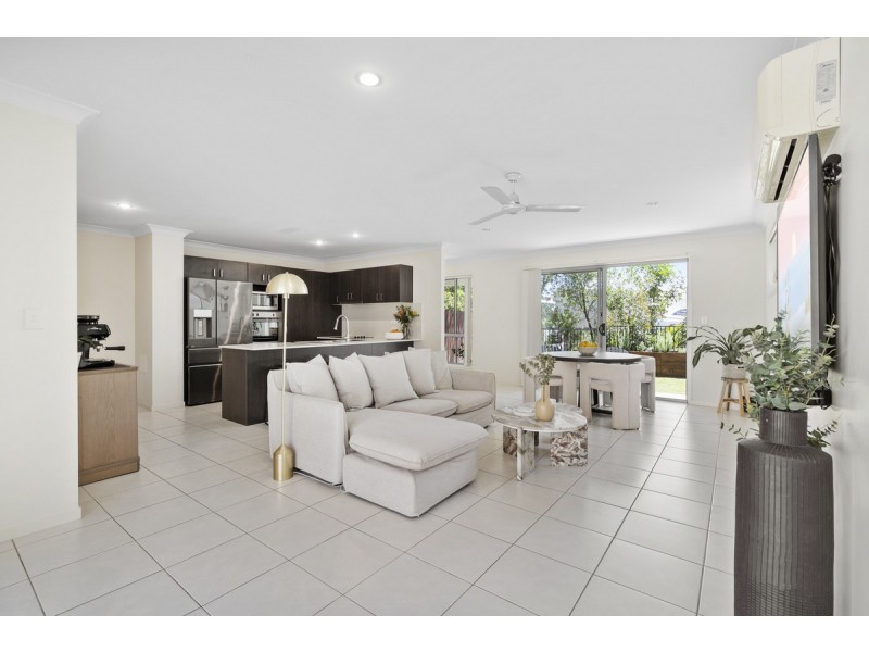 1/2 Bundy Court, Pimpama QLD 4209