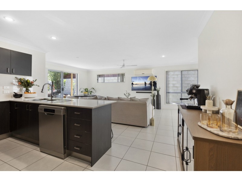 1/2 Bundy Court, Pimpama QLD 4209