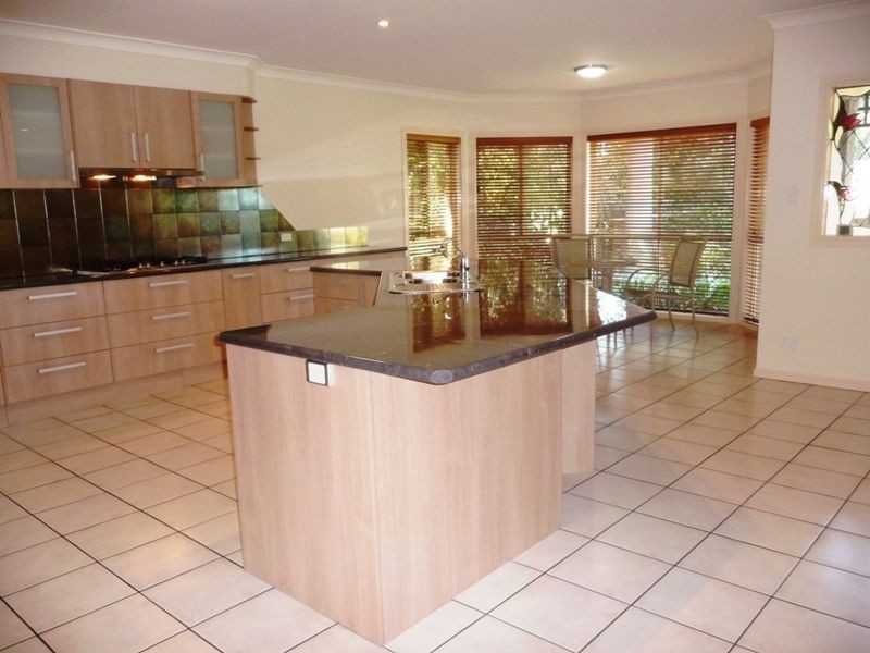 3 Oak Street, Nerang QLD 4211