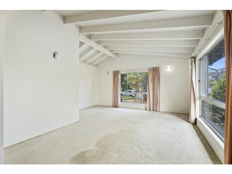 9 Marla Way, Carrara QLD 4211