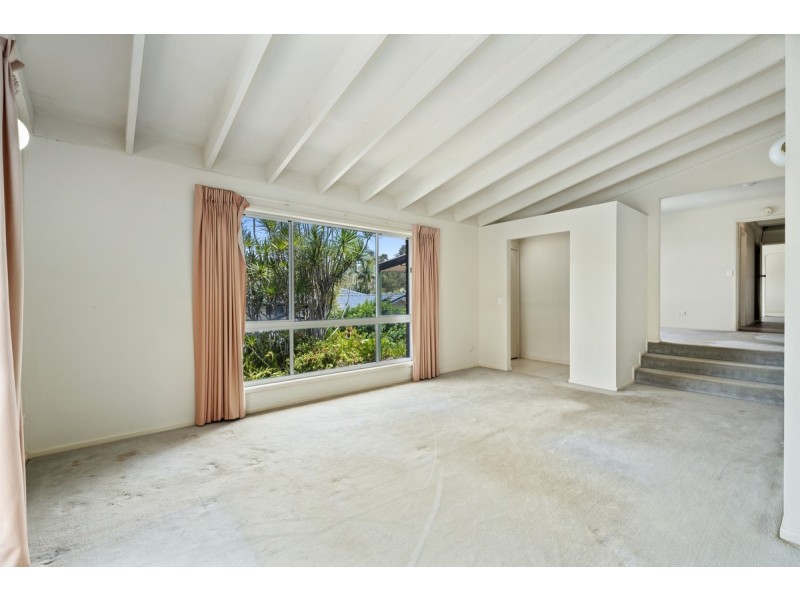 9 Marla Way, Carrara QLD 4211
