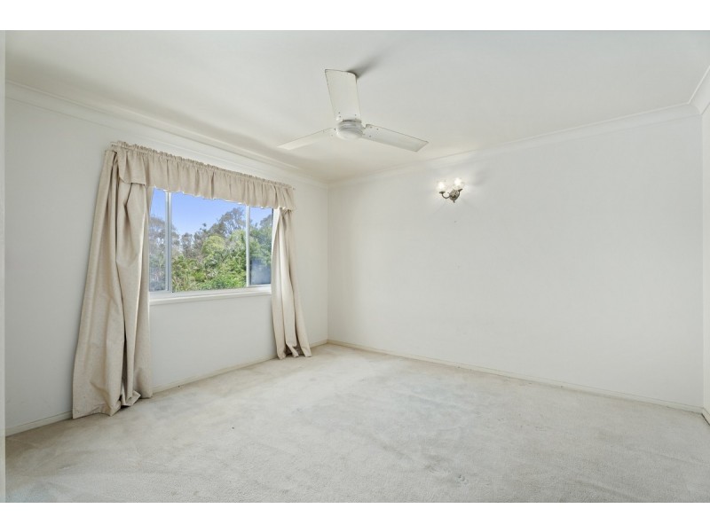9 Marla Way, Carrara QLD 4211