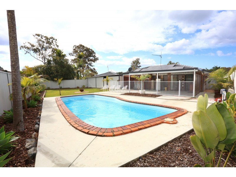 1 Jade Stone Court, Carrara QLD 4211