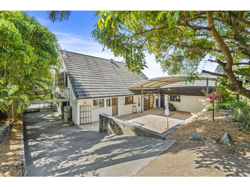 24 Yoolantie Crescent, Nerang QLD 4211