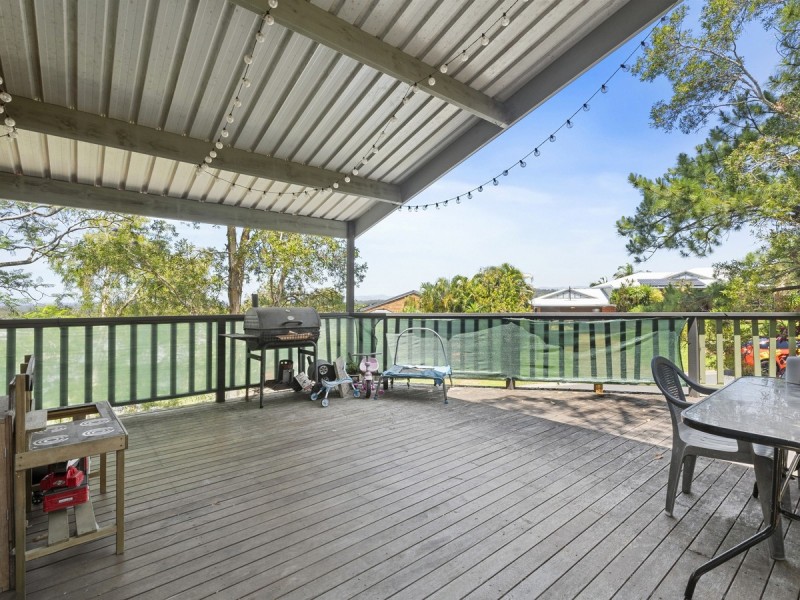 21 Mataranka Drive, Worongary QLD 4213