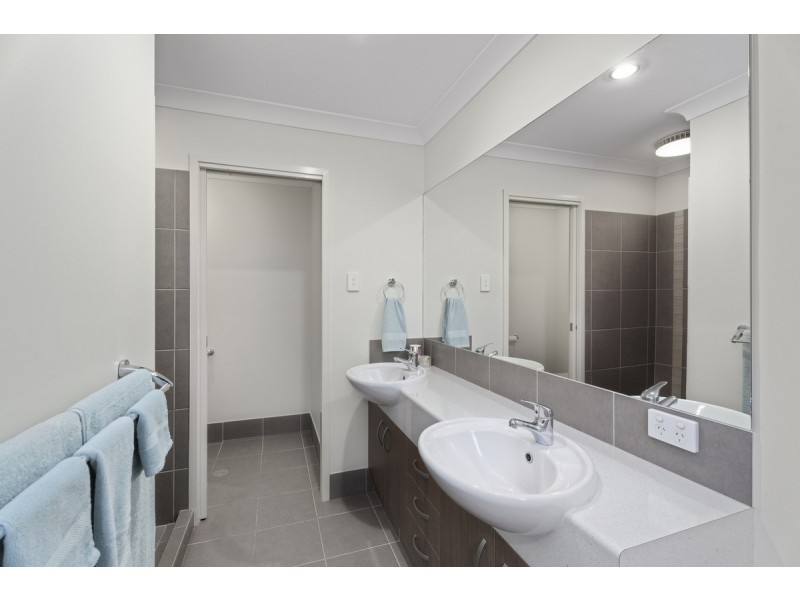 22 Silvereye Circuit, Gilston QLD 4211