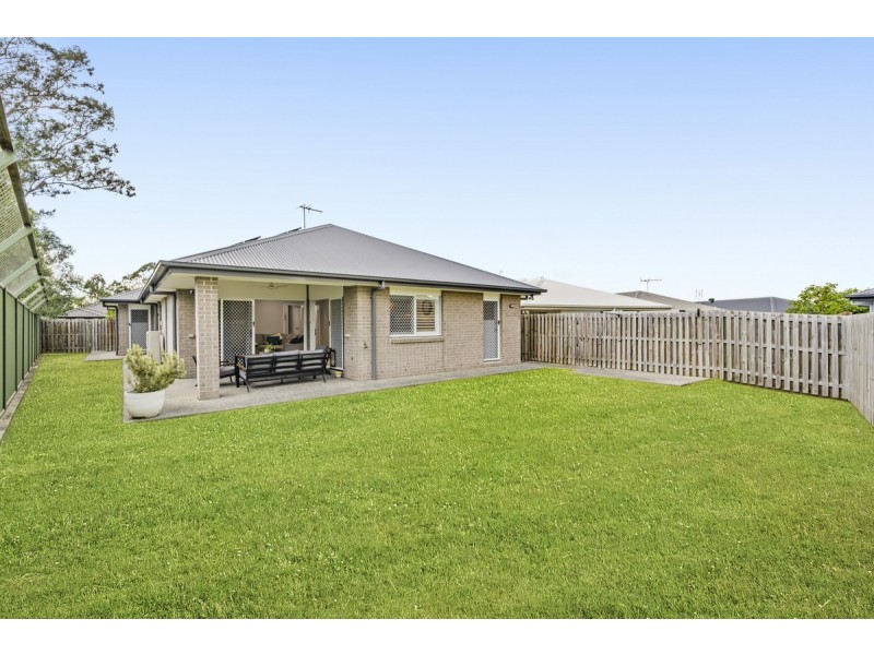 24 Dorchester Close, Pimpama QLD 4209