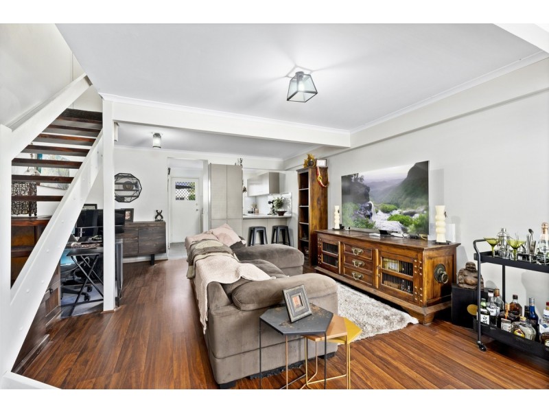 78/125 Pappas Way, Carrara QLD 4211