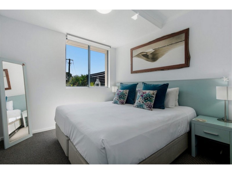 1008/1 Ocean Street, Burleigh Heads QLD 4220