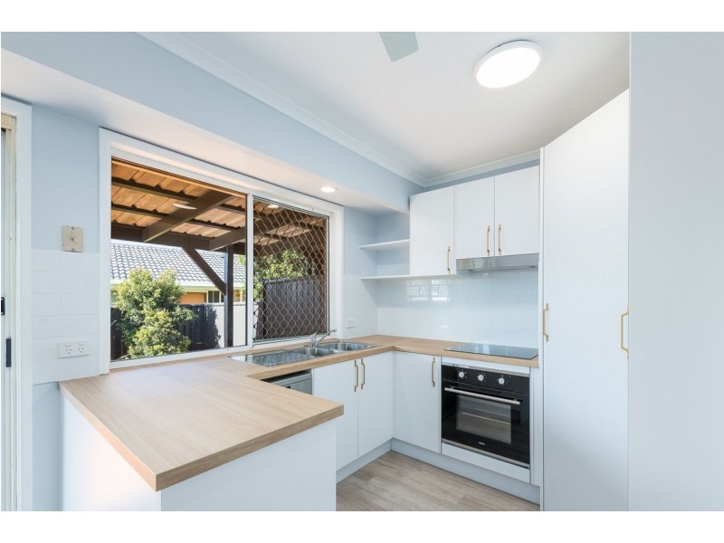 18/11-39 Kingaroy Avenue, Helensvale QLD 4212