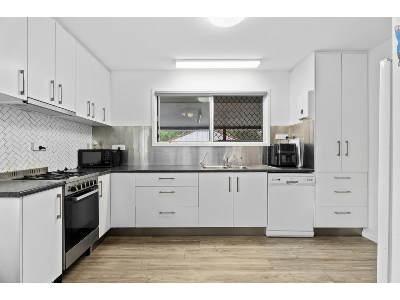24 North Street, Nerang QLD 4211