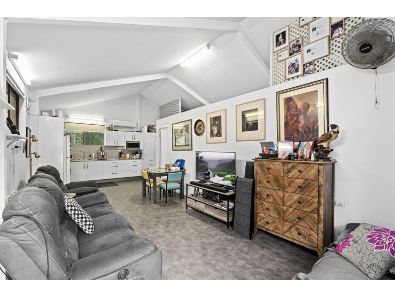 24 North Street, Nerang QLD 4211