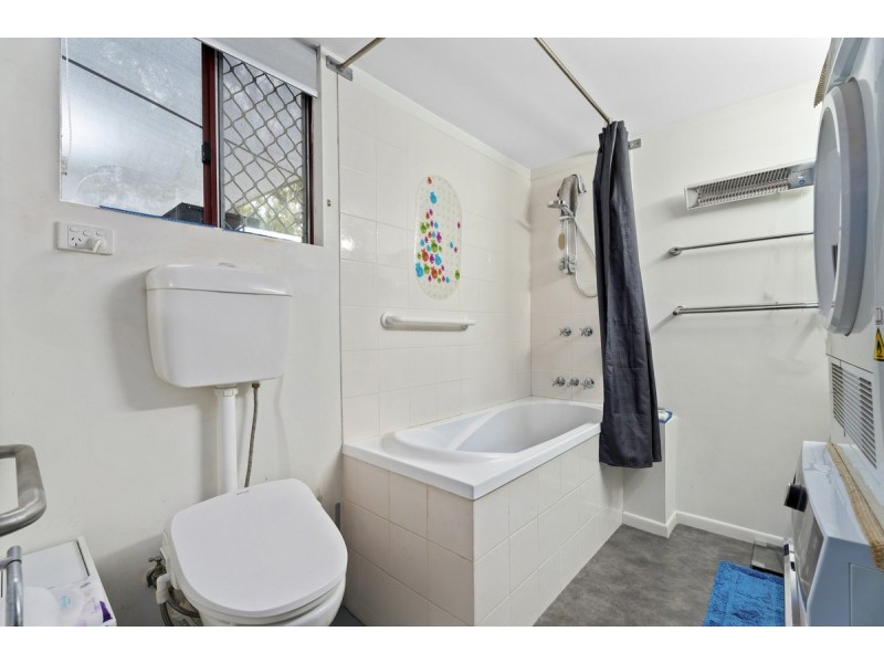 24 North Street, Nerang QLD 4211
