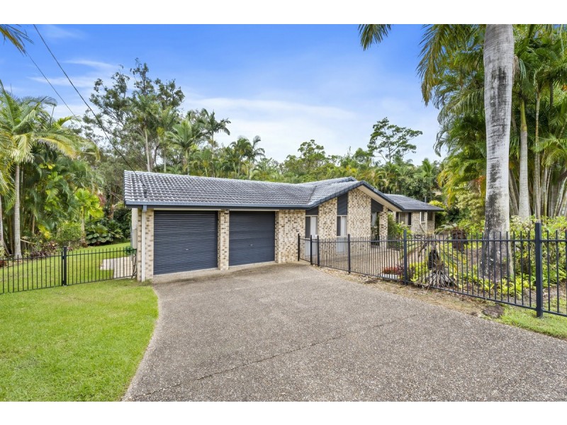 53 Winderadeen Drive, Highland Park QLD 4211