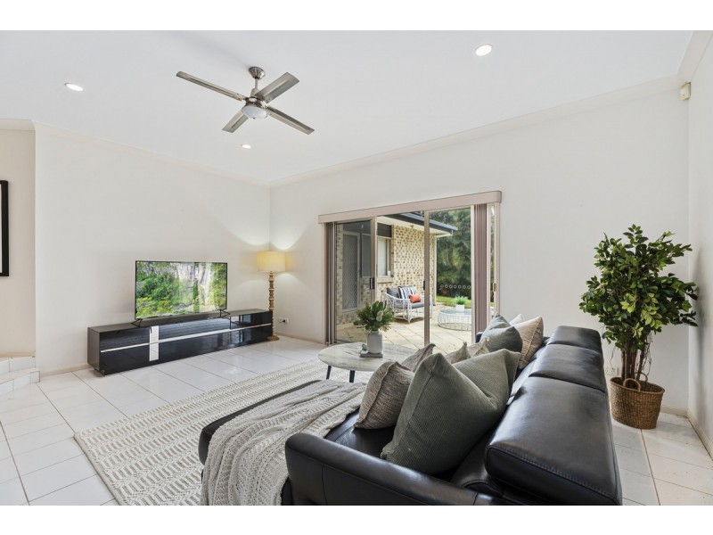 53 Winderadeen Drive, Highland Park QLD 4211