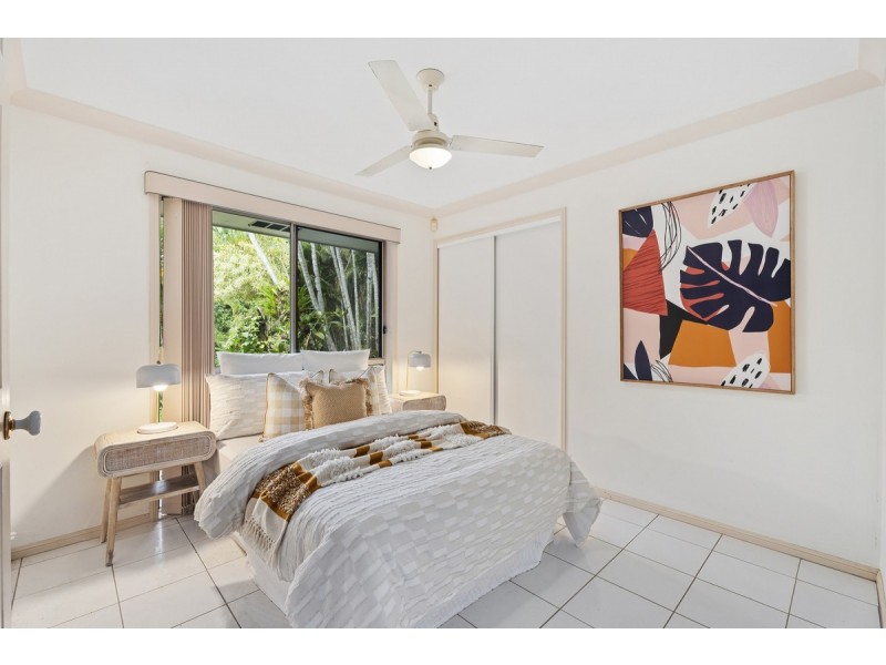 53 Winderadeen Drive, Highland Park QLD 4211