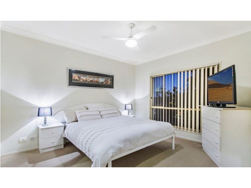 1/60 Freestone Drive, Upper Coomera QLD 4209