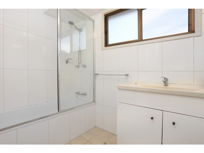 2/6 Parkridge Drive, Molendinar QLD 4214