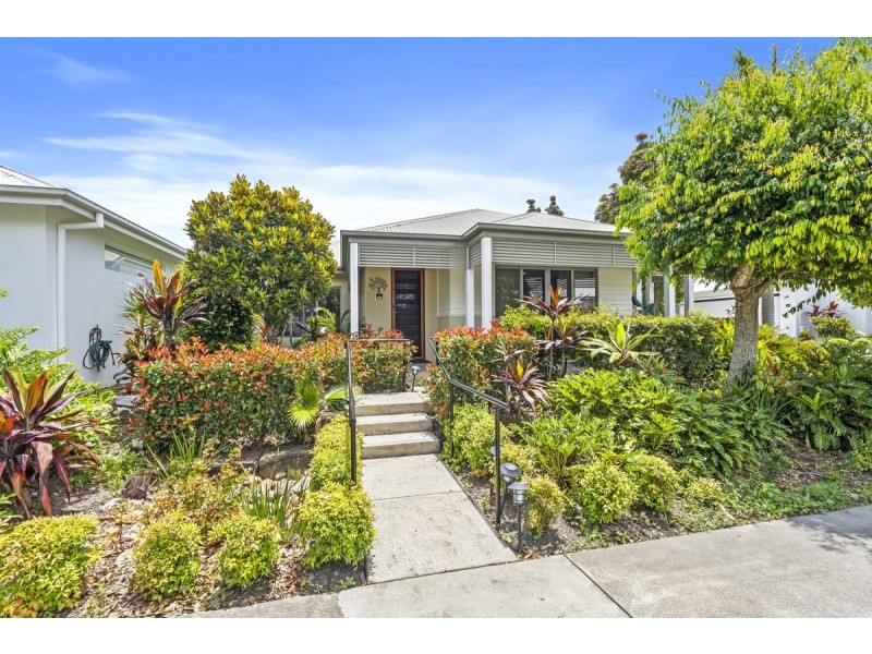 202/299 Napper Road, Arundel QLD 4214