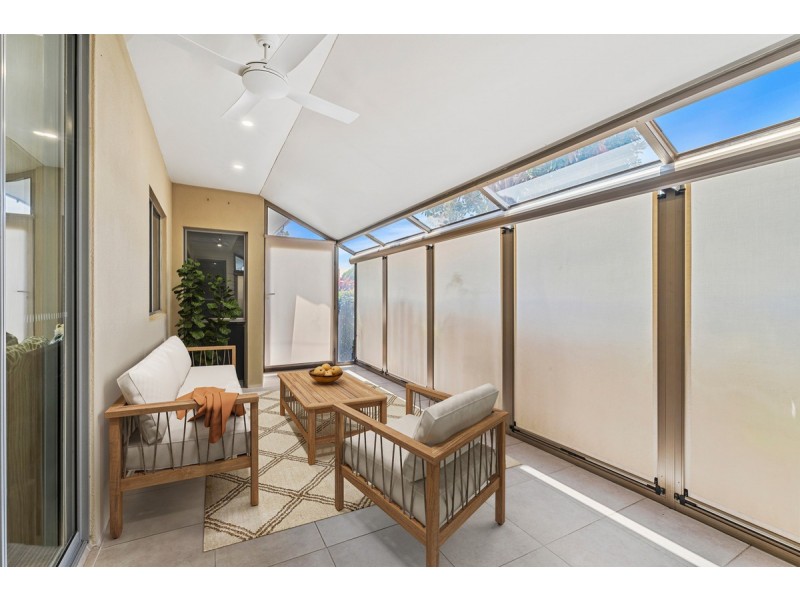 202/299 Napper Road, Arundel QLD 4214