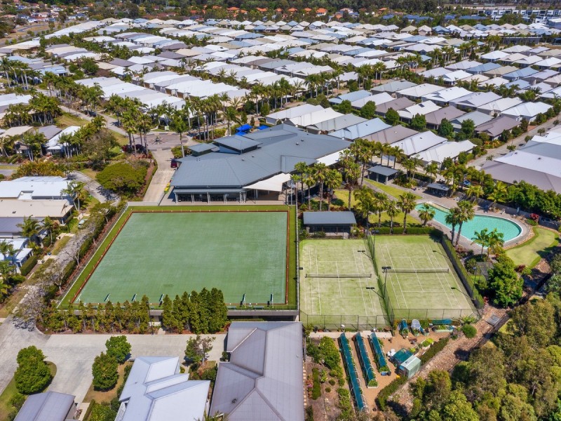 202/299 Napper Road, Arundel QLD 4214