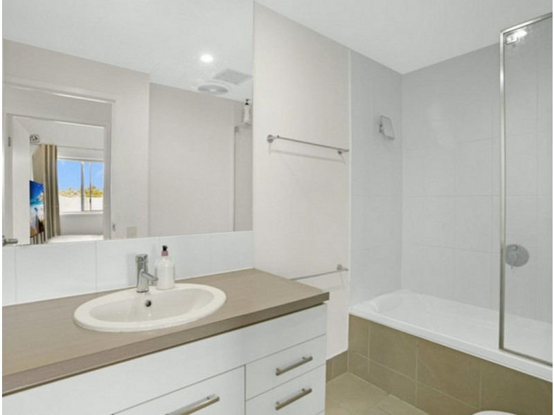 22/510 Christine Avenue, Robina QLD 4226