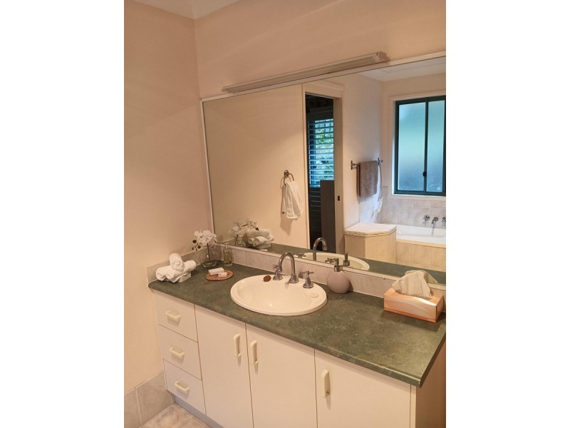 3 Wilton Close, Mudgeeraba QLD 4213