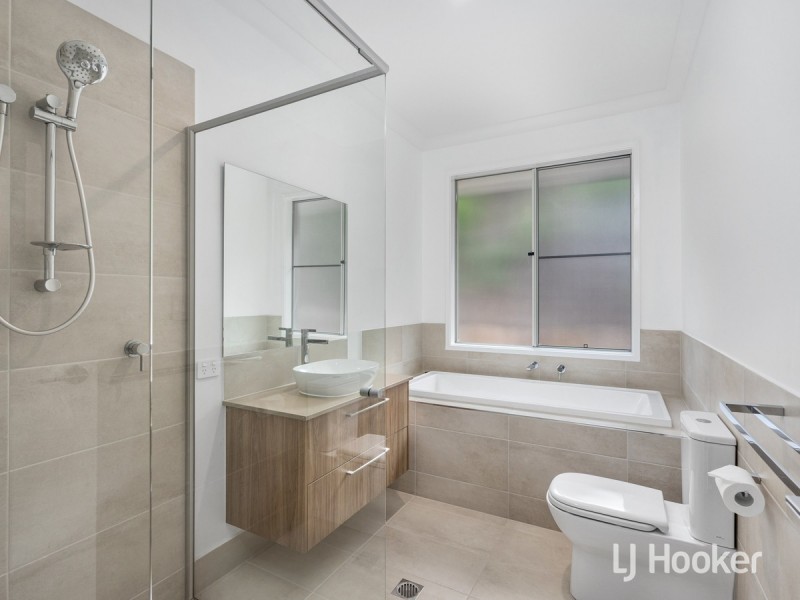 37a Quambone Street, Worongary QLD 4213