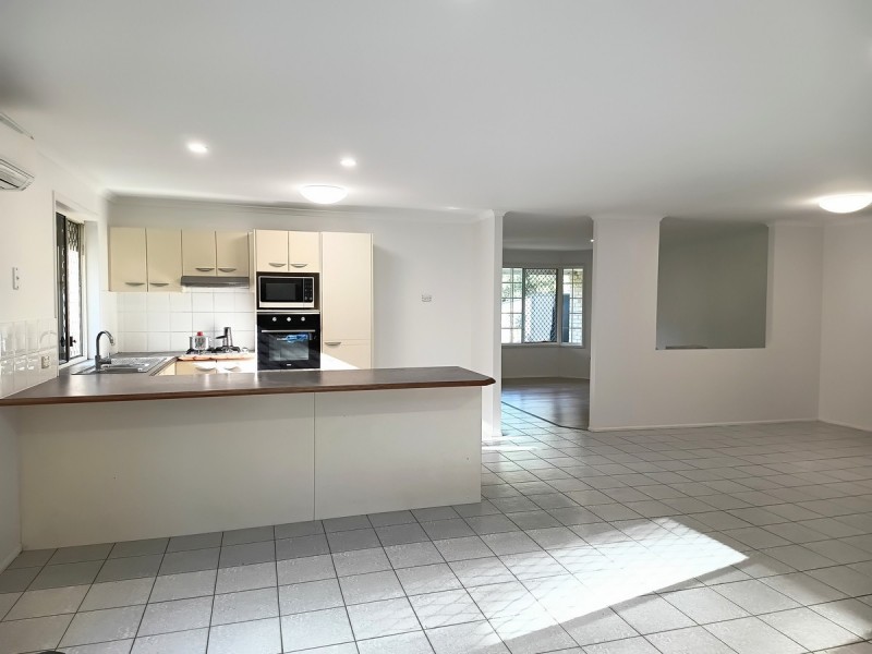 7 Winchester Drive, Nerang QLD 4211
