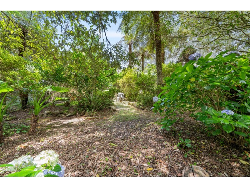 20 Canyon Parade, Springbrook QLD 4213