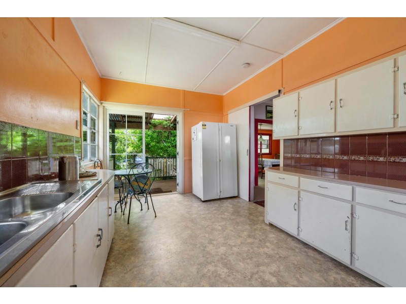 20 Canyon Parade, Springbrook QLD 4213