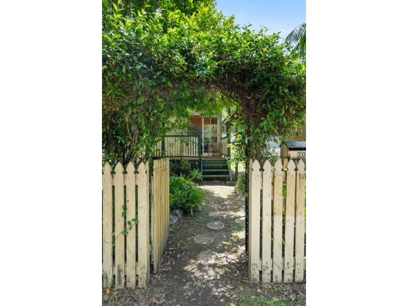 20 Canyon Parade, Springbrook QLD 4213